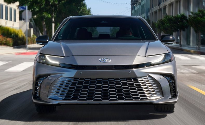toyota camry 2025 dianteira front view