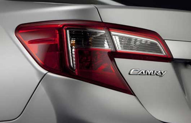 toyota camry 2012 teaser traseira