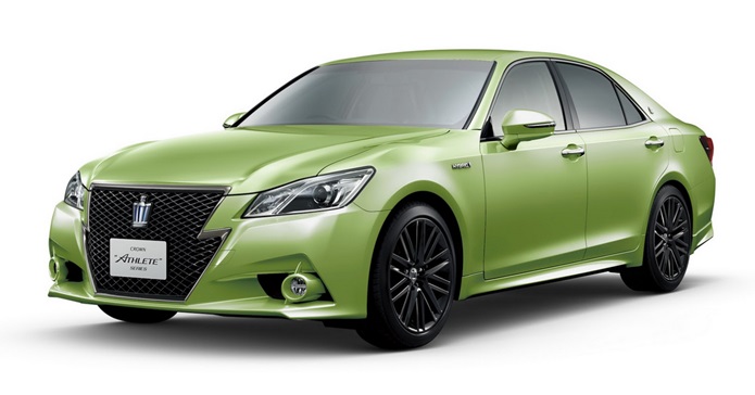 toyota Crown Athlete 2015