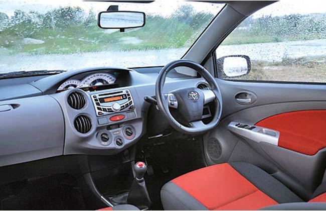 interior toyota etios sedan