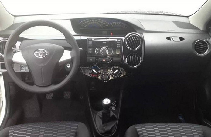 toyota etios 2014 interior