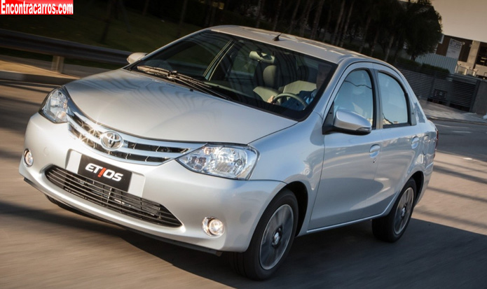 toyota etios sedan 2015