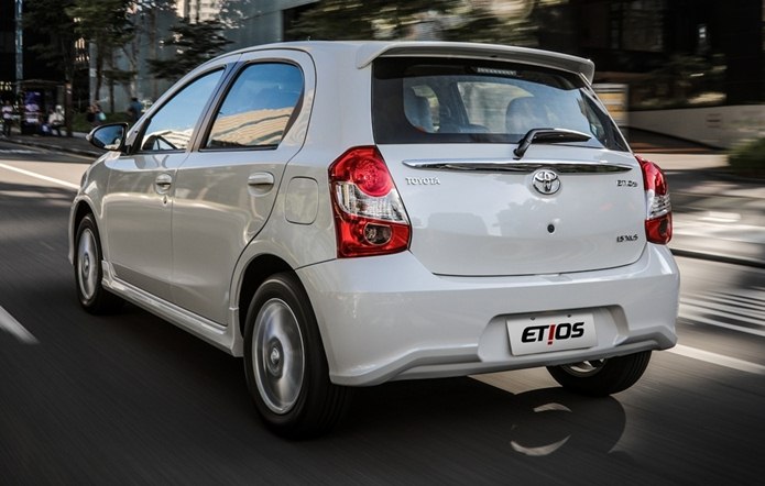 toyota etios 2018