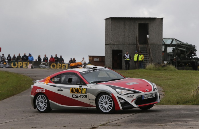 toyota gt86 cs-r3 rally car