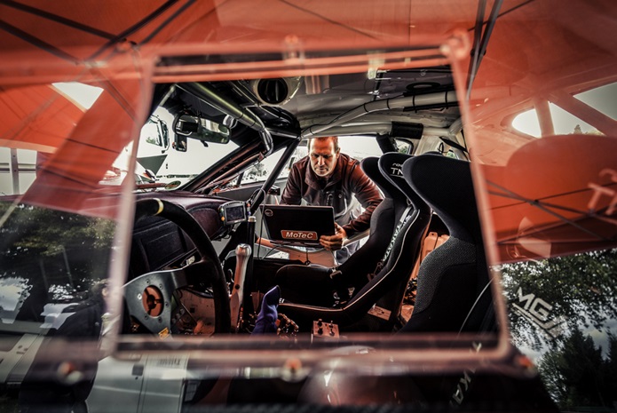 toyota gt86 cs-r3 rally car interior