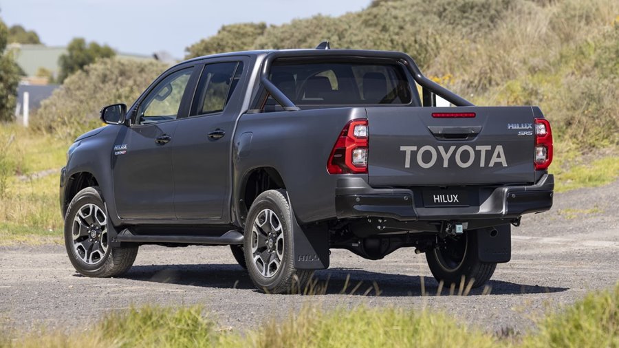 toyota hilux 2025 traseira