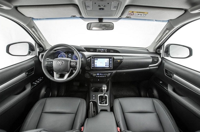 toyota hilux flex 2017 interior