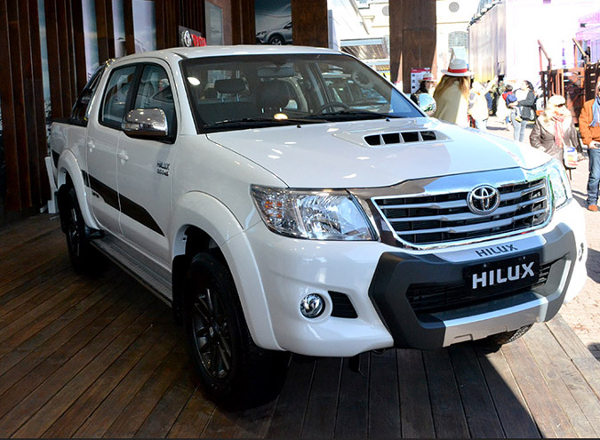 toyota hilux limited