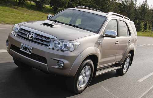 toyota hilux sw4 2011