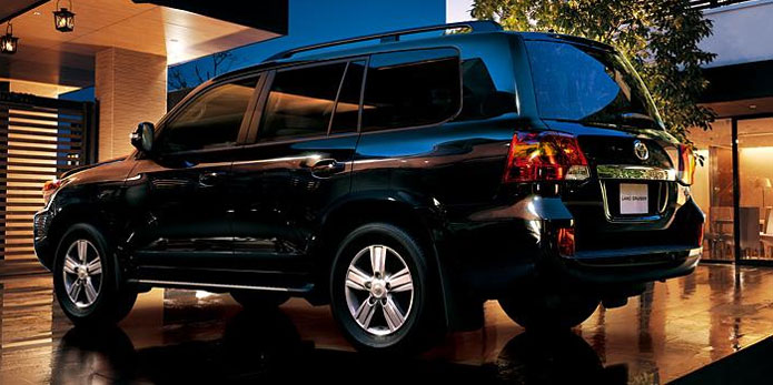 toyota land cruiser 200 2012 traseira