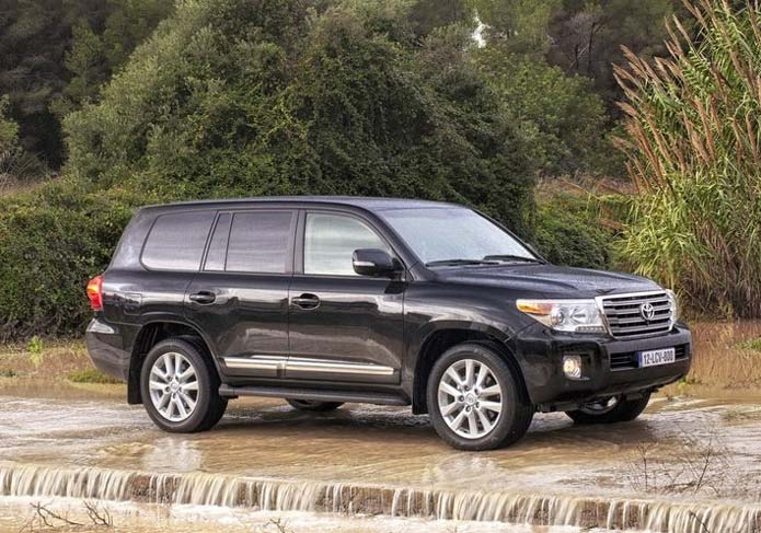 toyota land cruiser 2013