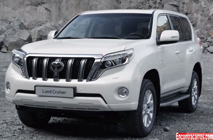 novo toyota land cruiser 2014