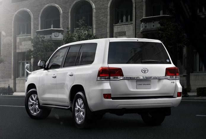 toyota land cruiser 2016