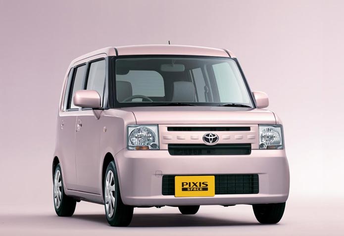 toyota pixis space