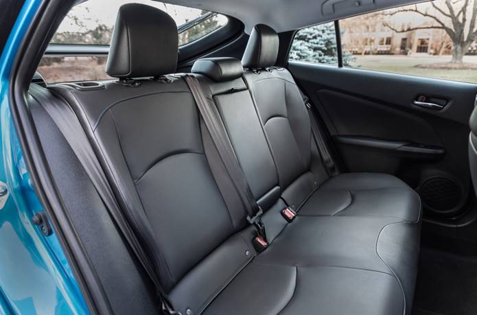 toyota prius 2019 interior banco traseiro