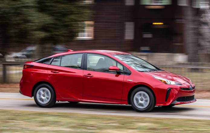 toyota prius 2019