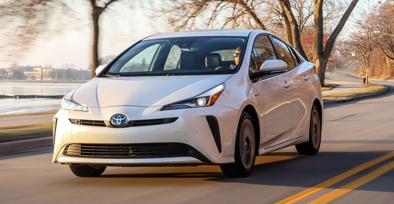 toyota prius 2020