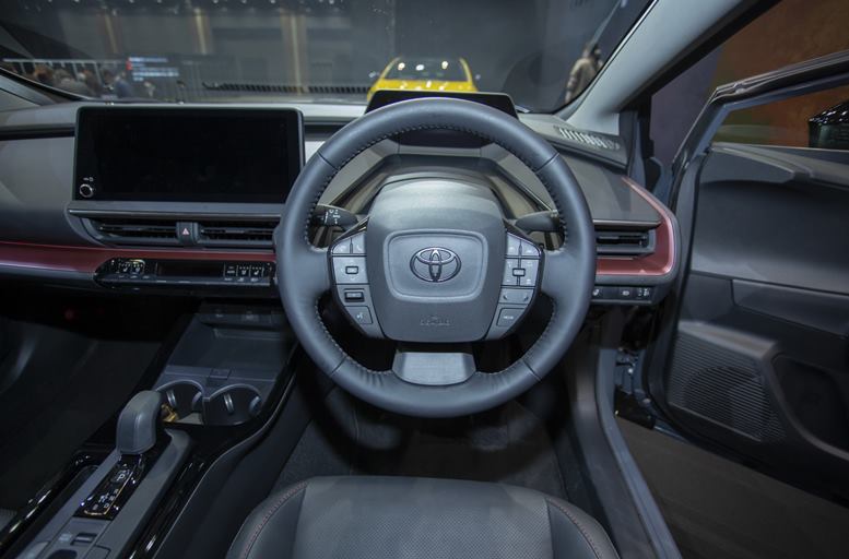 toyota prius 2024 interior