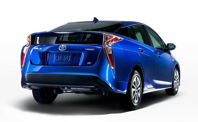 toyota prius 2016