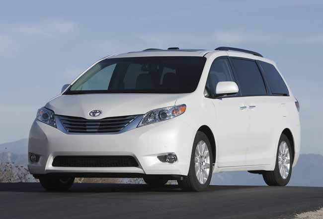 toyota sienna 2010 - 2011