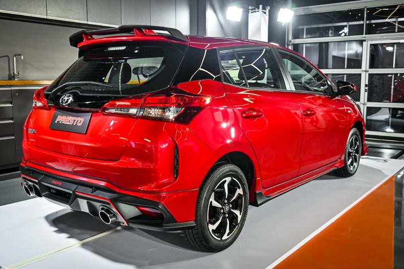 toyota yaris hatchback 2024