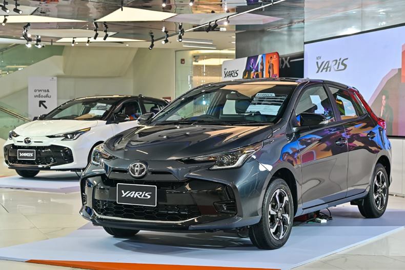 novo toyota yaris hatchback 2024