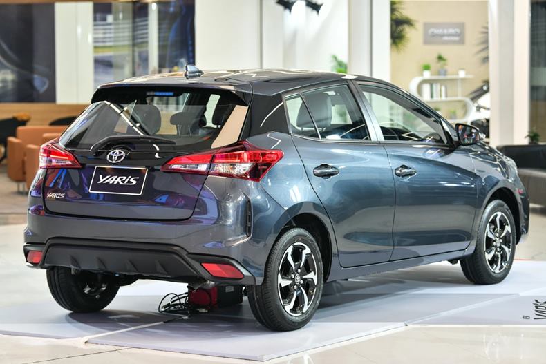 toyota yaris hatchback 2024