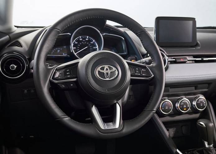 toyota yaris hatch 2020 eua interior painel dashboard