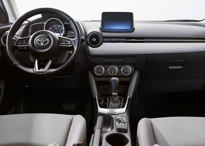 toyota yaris 2020 eua interior