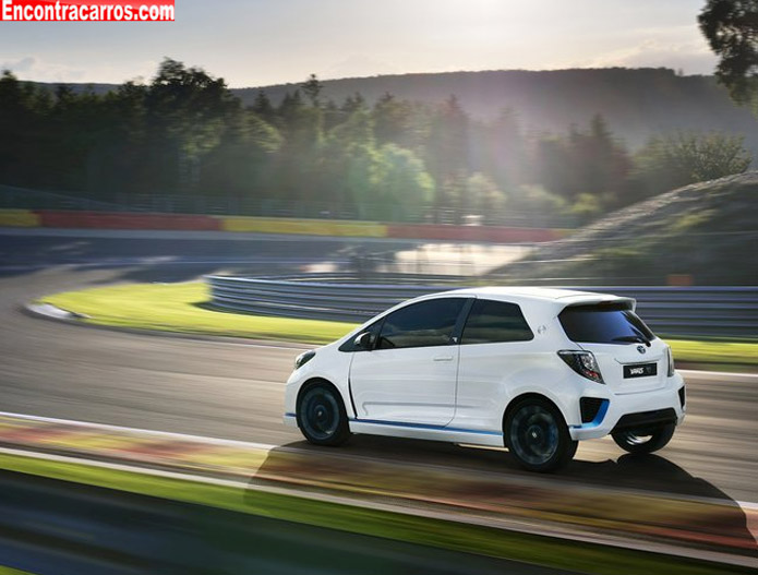 toyota yaris hybrid r concept