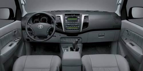 Toyota hillux 2009 interior