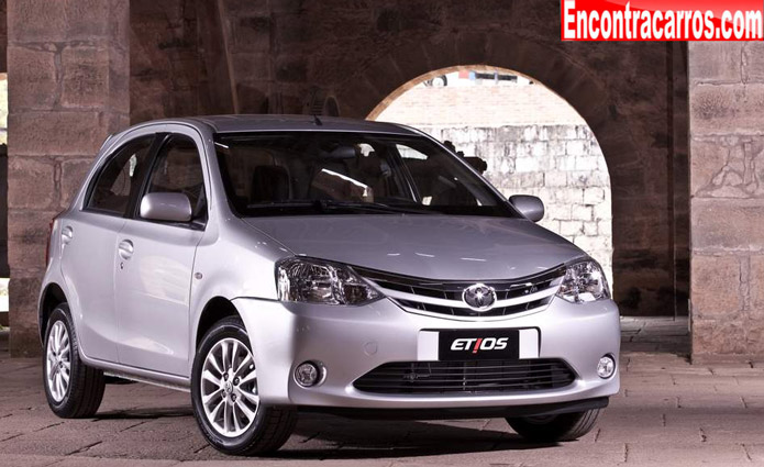 toyota etios hatch xls brasil 2013