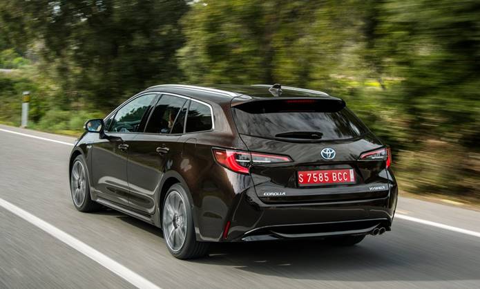 toyota corolla touring sport 2020