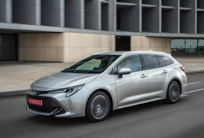 toyota corolla touring sport 2020