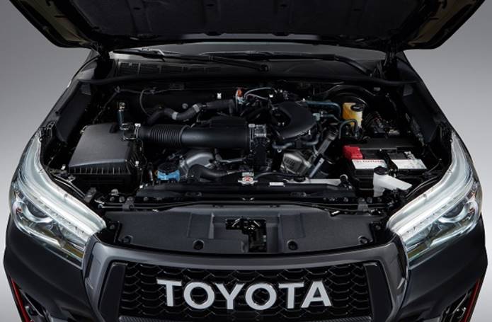 toyota hilux v6 motor