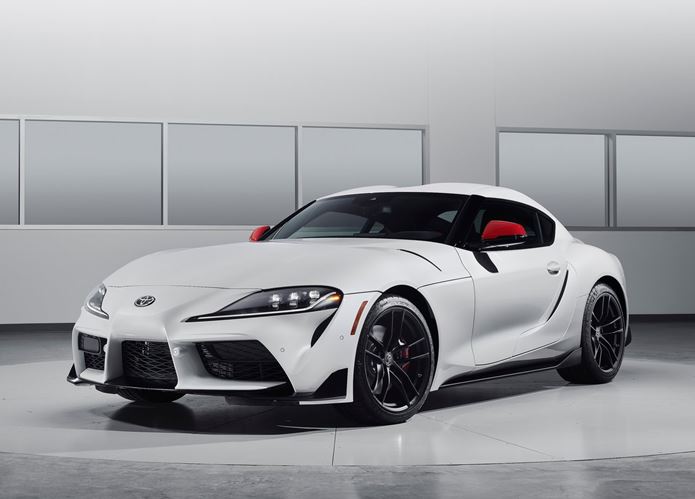 novo toyota supra branco