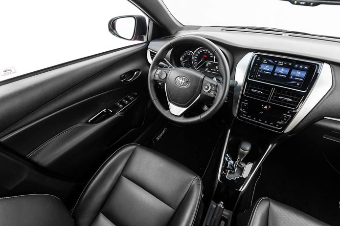 novo toyota yaris 2019 brasil interior