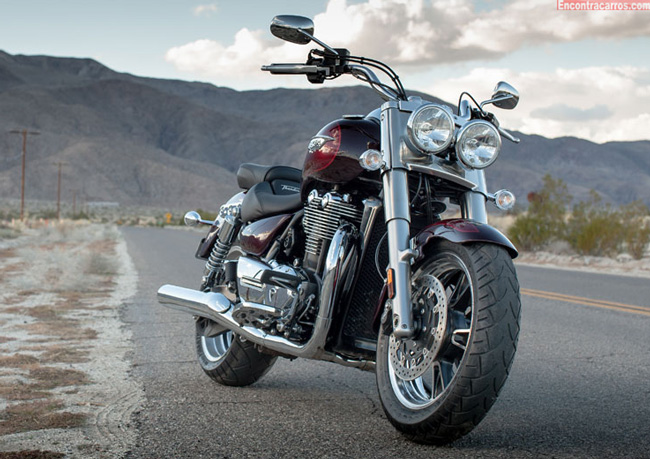 triumph thunderbird commander 2014