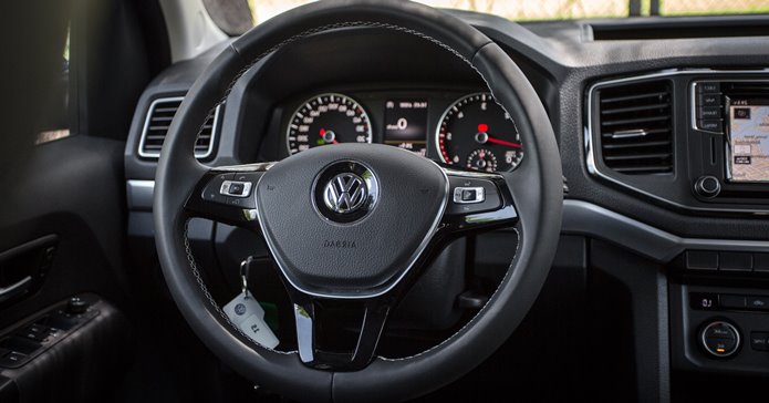 nova vw amarok 2017 interior volante