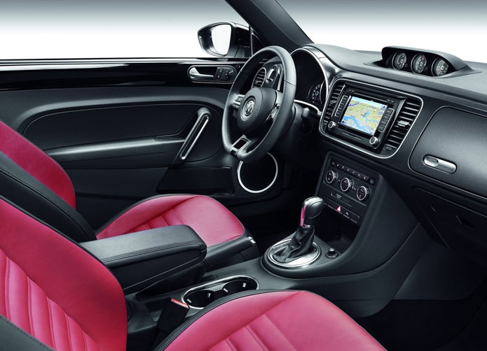 volkswagen beetle 2012 interior