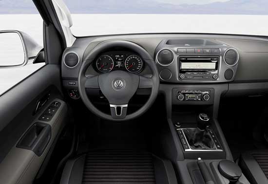 interior volkswagen amarok 