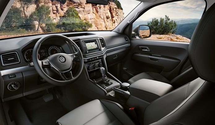 volkswagen amarok v6  interior painel