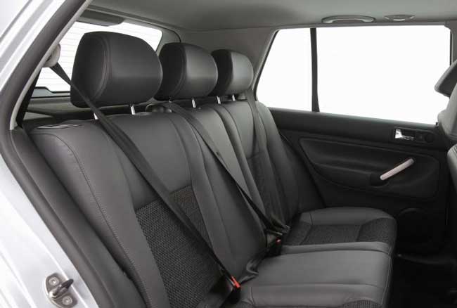 interior volkswagen golf 2011