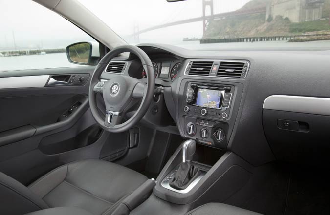 interior volkswagen jetta 2011