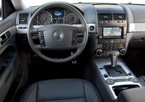 interior touareg r50