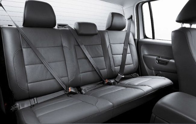 volkswagen amarok 2014 interio banco traseiro