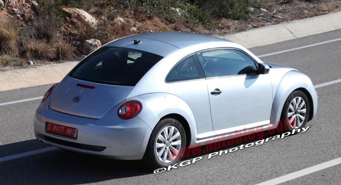 novo volkswagen new beetle traseira