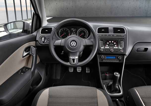 interior volkswagen crosspolo 2011