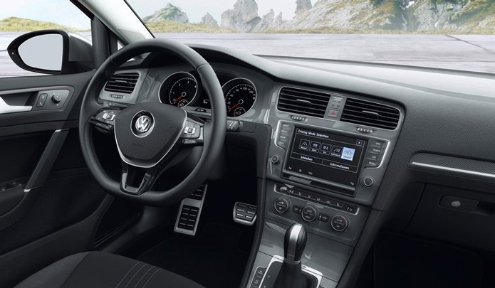 vw golf alltrack 2015