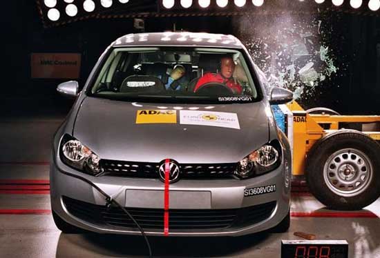 novo golf 2009 obteve nota máxima em segurança